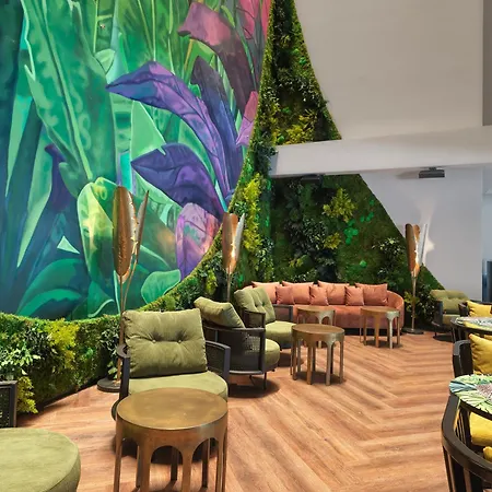 Hotel Nyx Limassol