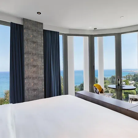 Hotel Nyx Limassol