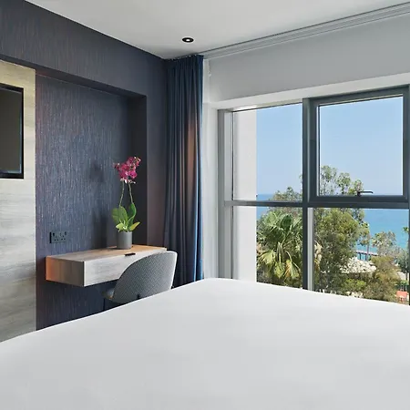 Hotel Nyx