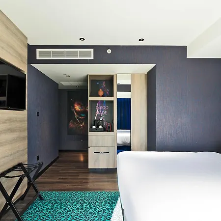 Hotel Nyx By Leonardo