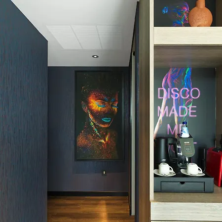 Hotel Nyx By Leonardo 4*