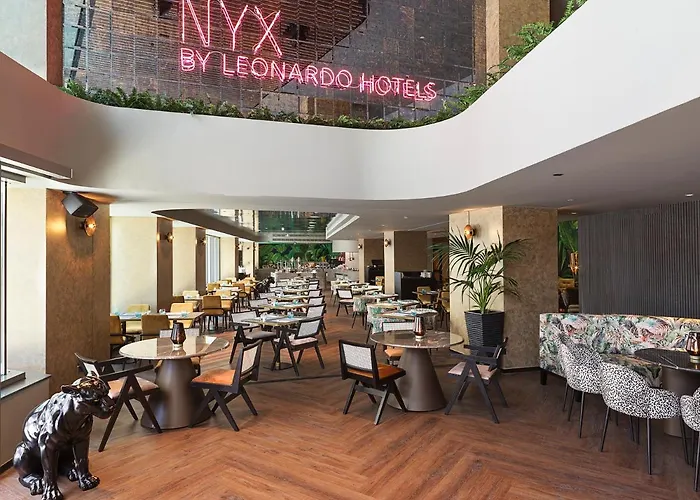 Hotel Nyx 4*